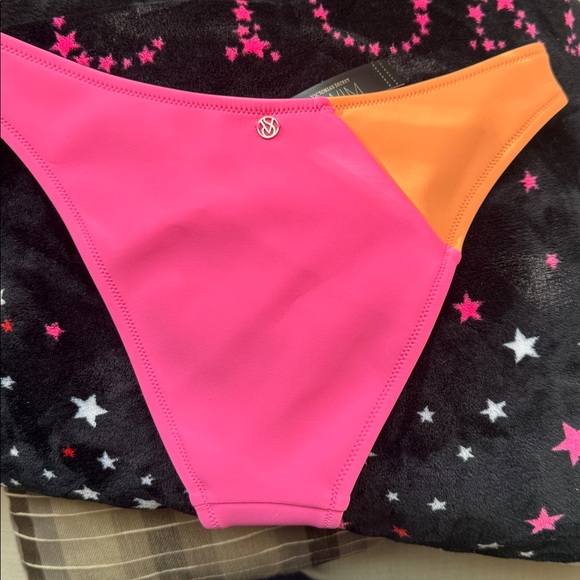 Victoria's Secret Pink and Orange Bikini - Picture 5 of 7